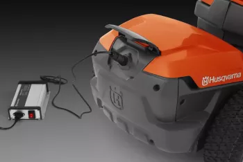 R112iC  Akkumulátoros Rider 3.Kép
