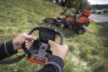 P524XR EFI  Profi távvezérelt Rider 2.Kép